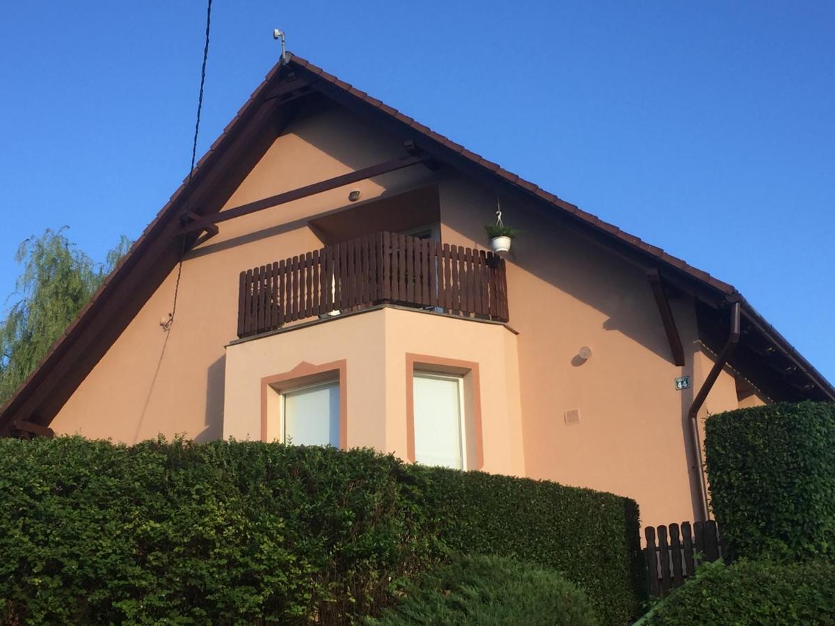 Baranya Apartman Ata Экстерьер фото