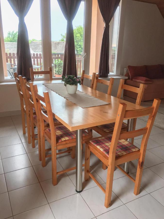 Baranya Apartman Ata Экстерьер фото